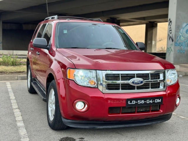 Venda Ford escape impecável