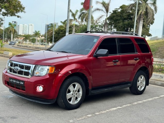 Venda Ford escape impecável