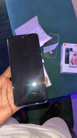RedMi note 12
