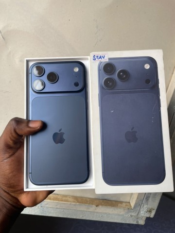 Vendo iPhone 17 Pro Max Novo
