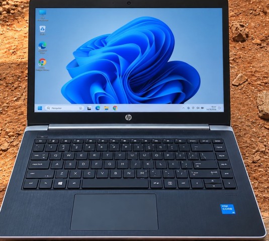 Laptop bom estado/bateria duradoura+acessórios