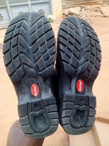 Bota de segurança de cano médio