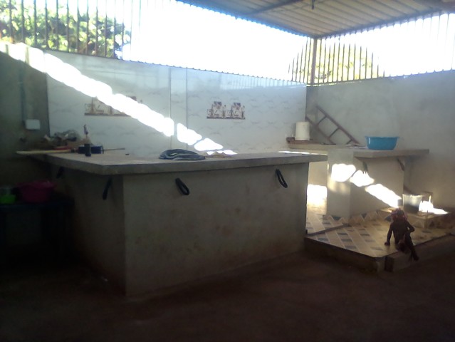 Vendo a ninha casa em viana km30