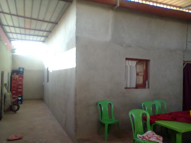 Vendo a ninha casa em viana km30