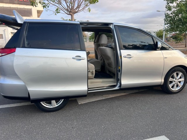 Toyota prévia impecável