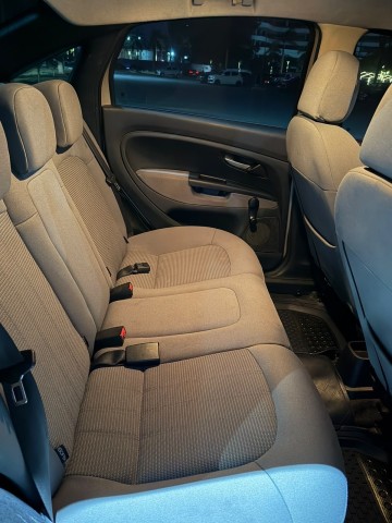 Fiat linea impecável