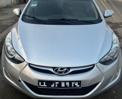 A venda HYUNDAI ELANTRA FULL