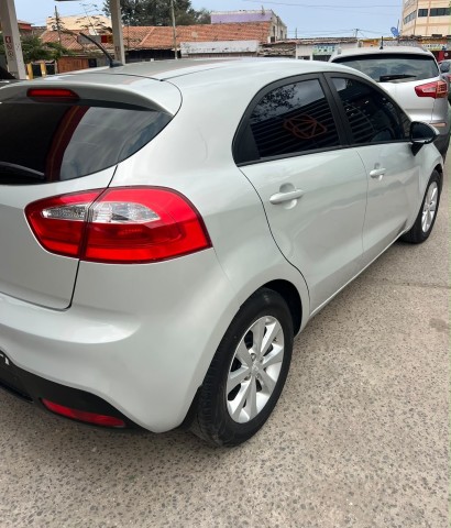 KIA RIO FULL
