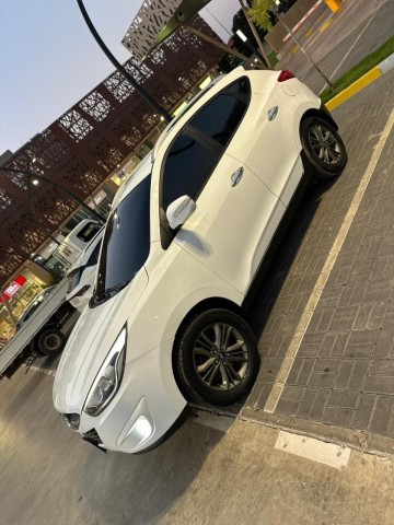 HYUNDAI TUCSON FULL
