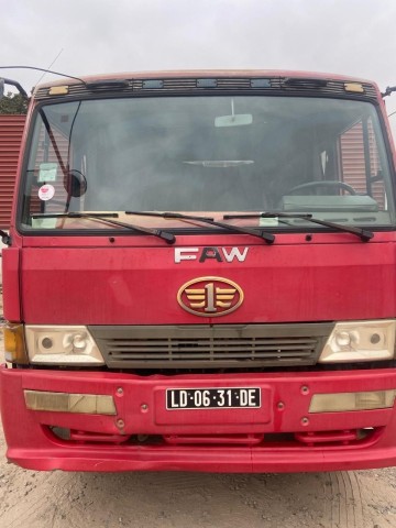 Camião FAW
