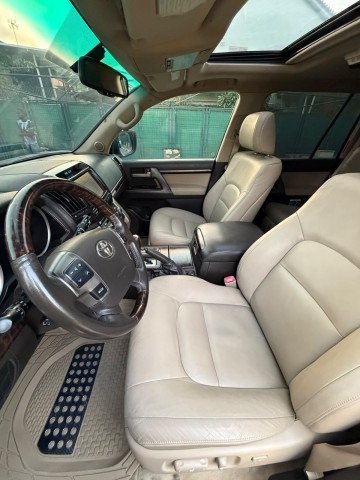 TOYOTA LAND CRUISER -VXR-5.7