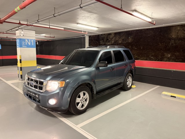 Ford escape 4X4 XLT