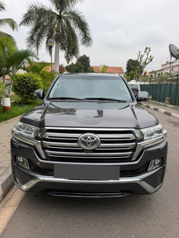 TOYOTA LAND CRUISER V8 Cinzento
