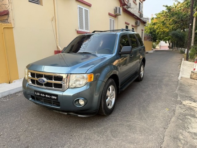 Ford escape impecável
