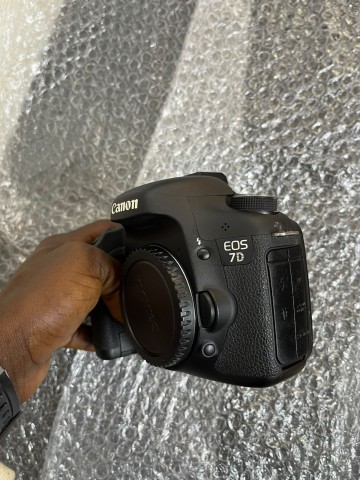 Canon Eos 7D Estado: Semi Nova