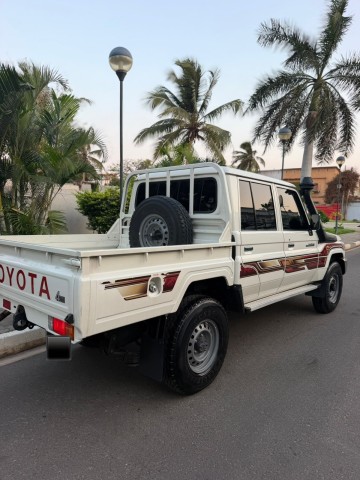 TOYOTA LAND CRUISER HZ CABINE DUPLA V8