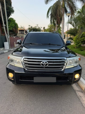 TOYOTA LAND CRUISER VXR 5.7 V8