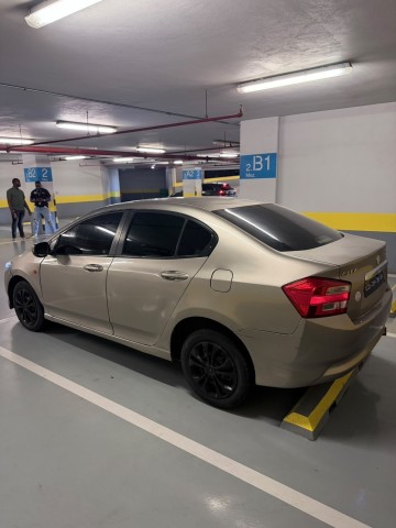 Honda City automático